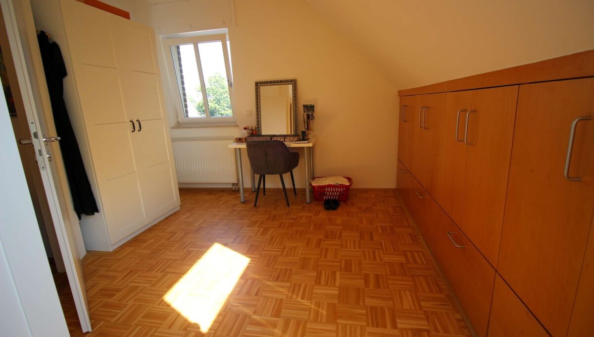 Ankleidezimmer Spitzboden