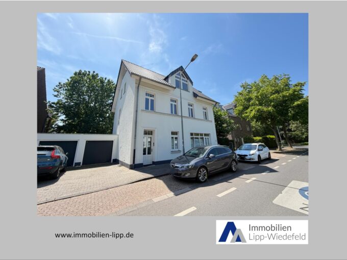 Straßenansicht