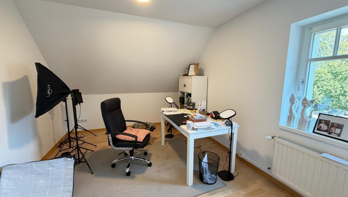 Arbeitszimmer 2.OG
