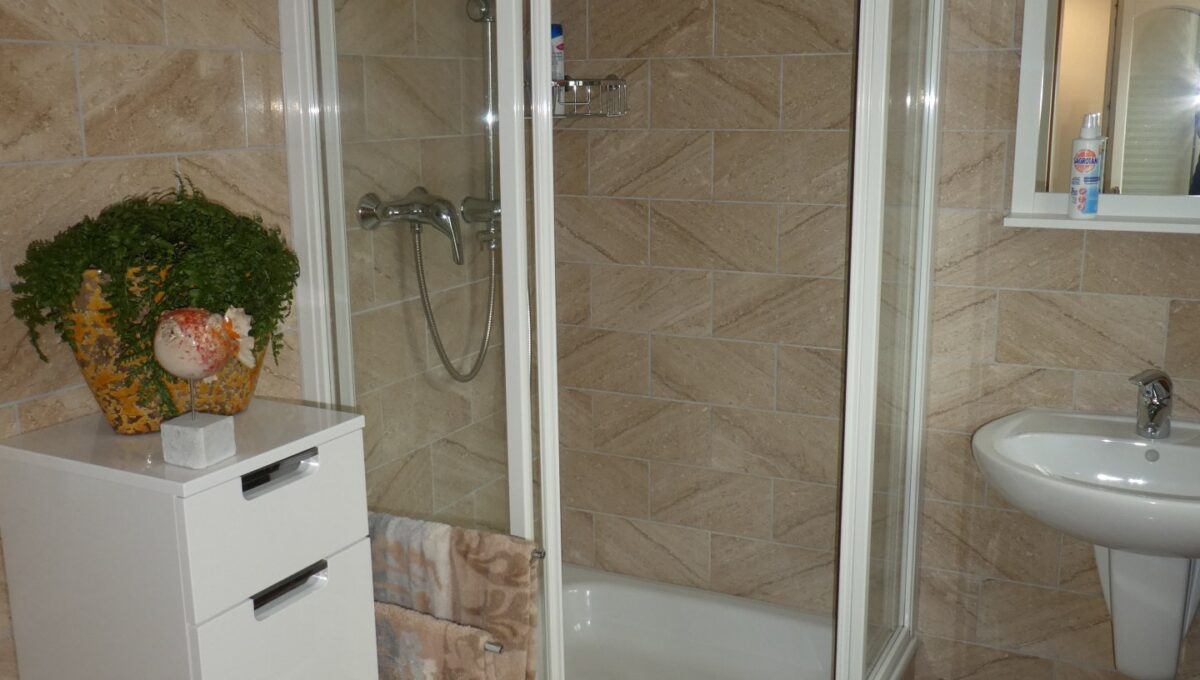Bad Dusche